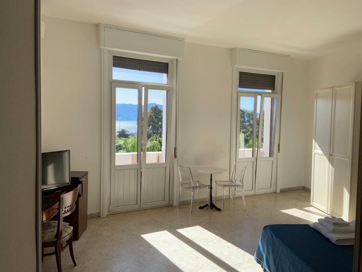 Hotel Lungomare Reggio di Calabria Exteriör bild