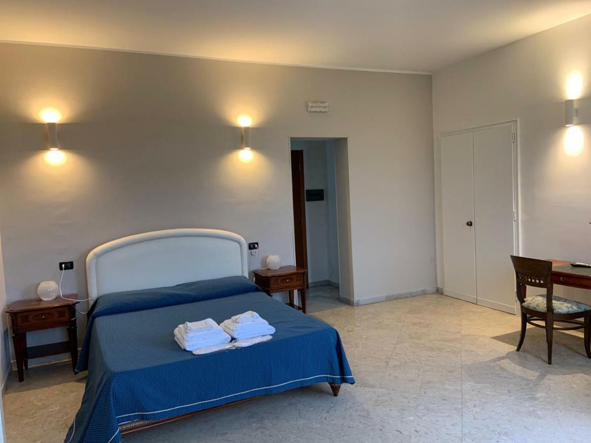 Hotel Lungomare Reggio di Calabria Exteriör bild